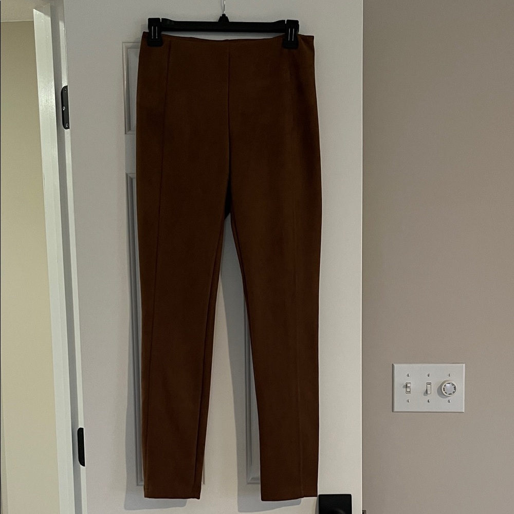 T Tahari Rich Brown Suede Trousers